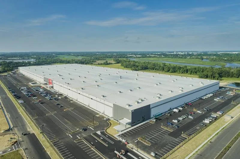 Aerial view of the Creek View A omni-channel distribution center in Logan Township, New Jersey